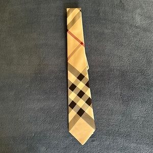 Burberry Men’s Tie- 100% Silk- Cream, Black and Red